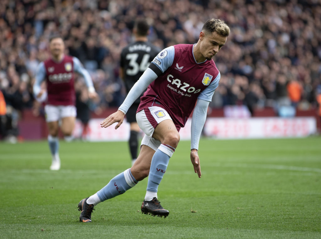 Aston Villa v Arsenal FC - Premier League