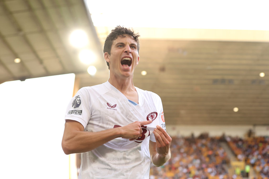 Wolverhampton Wanderers v Aston Villa - Premier League