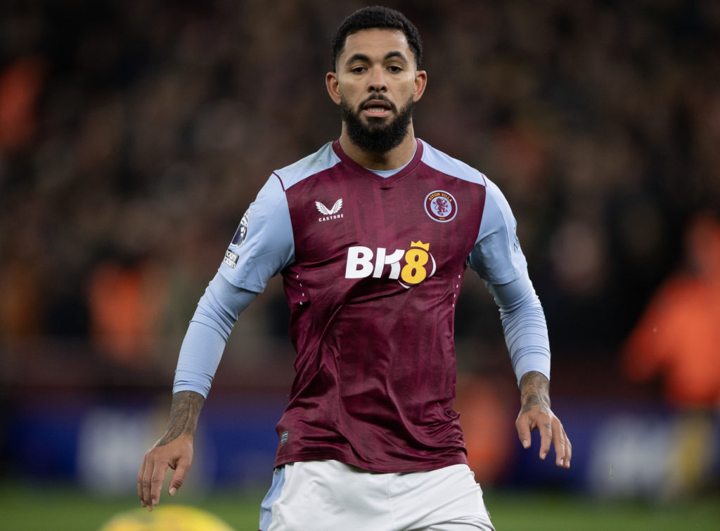Aston Villa v Arsenal FC - Premier League