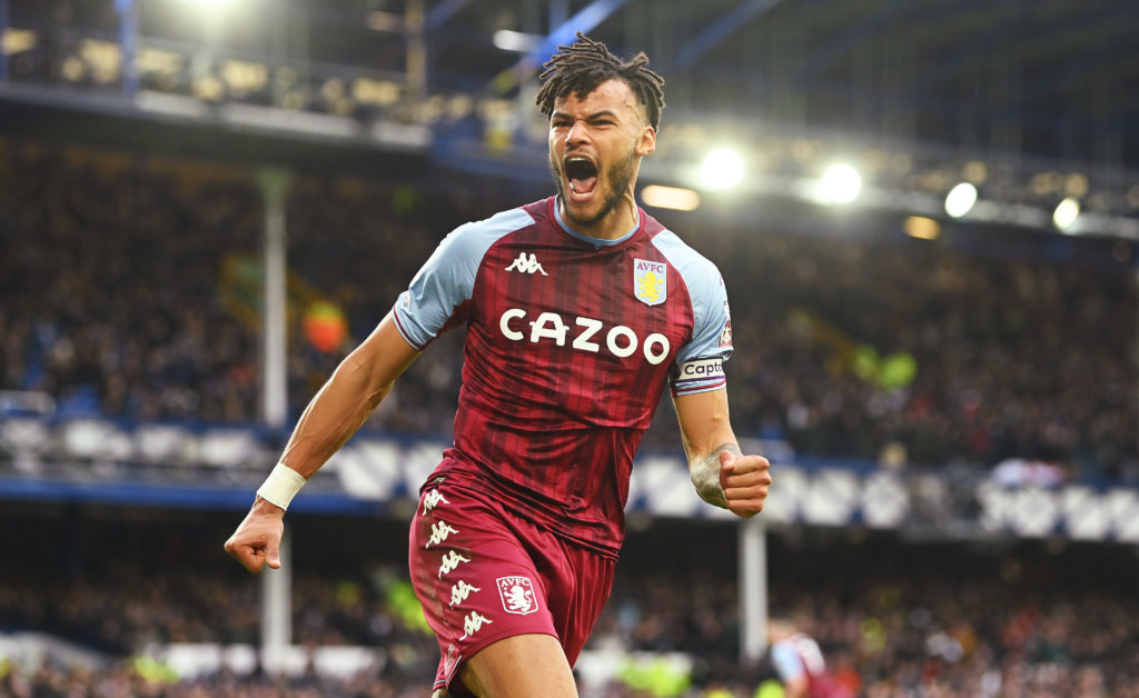 Everton v Aston Villa - Premier League