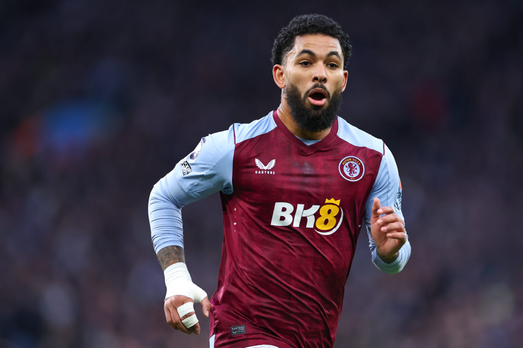 Aston Villa v Manchester United - Premier League