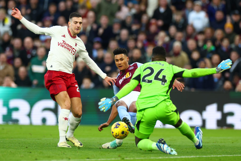 Aston Villa v Manchester United - Premier League