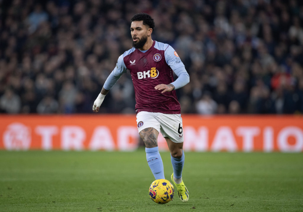 Aston Villa v Manchester United - Premier League