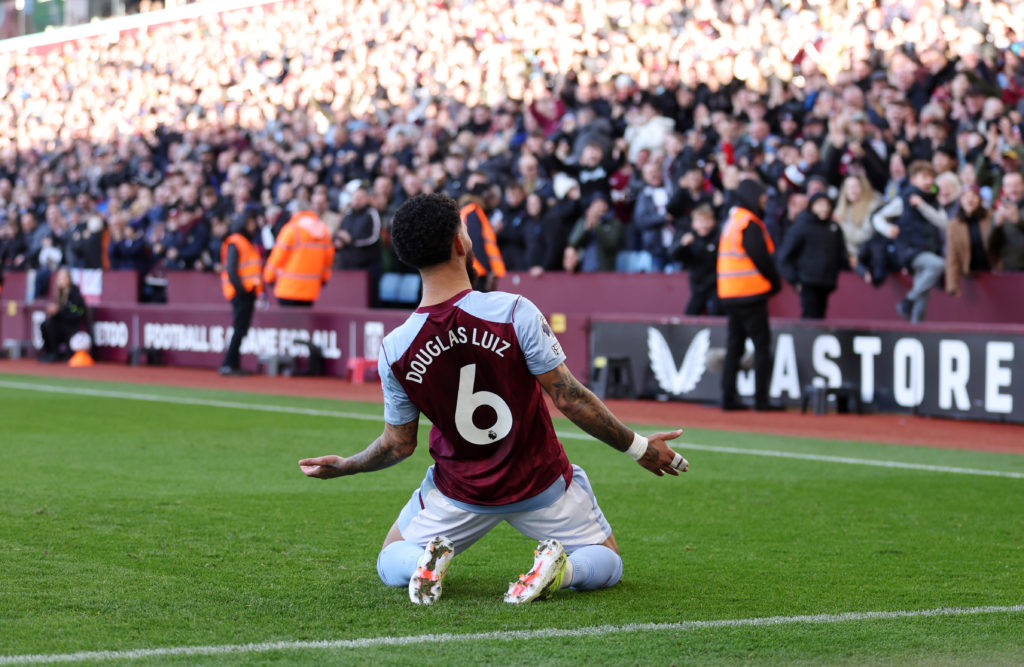 Aston Villa v Nottingham Forest - Premier League