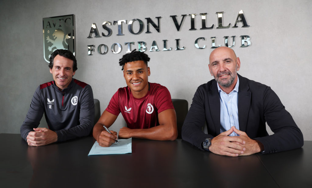 Ollie Watkins Signs a New Contract at Aston Villa