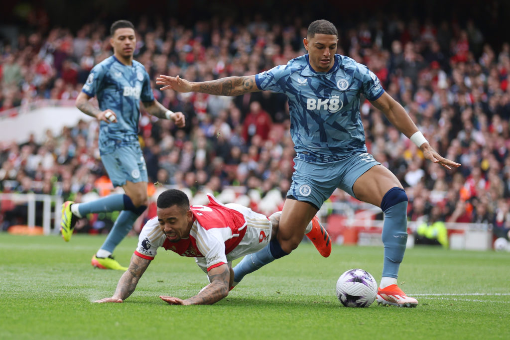 Arsenal FC v Aston Villa - Premier League