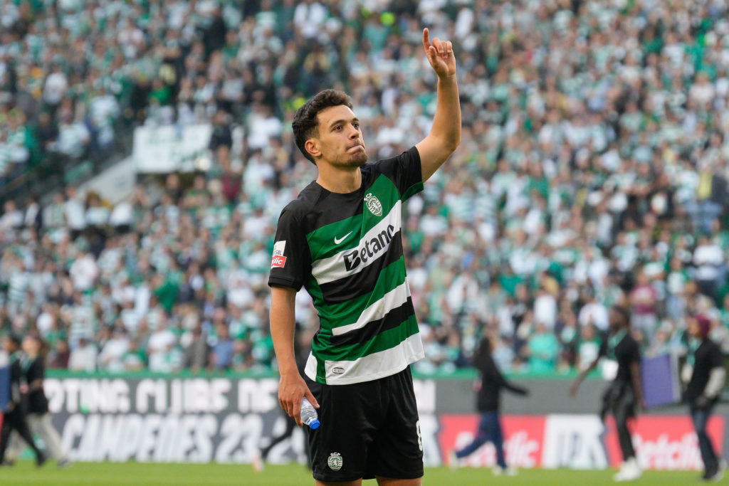 Pedro Goncalves of Sporting CP gestures during the Liga