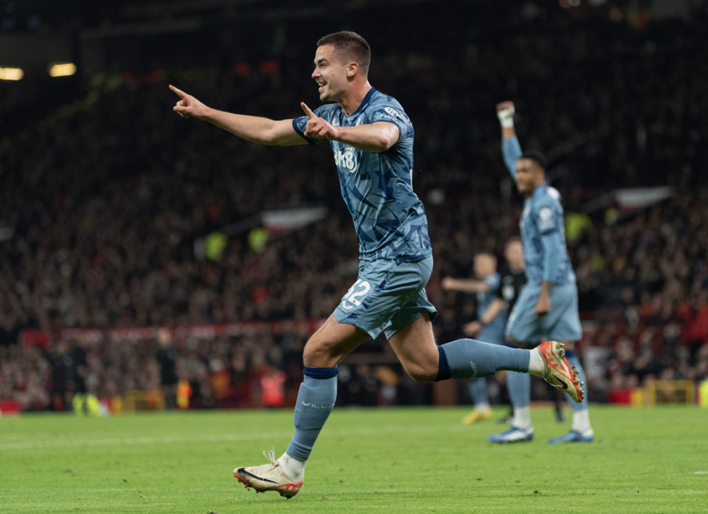 Manchester United v Aston Villa - Premier League