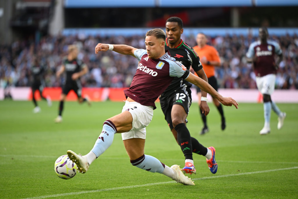 Aston Villa FC v Arsenal FC - Premier League