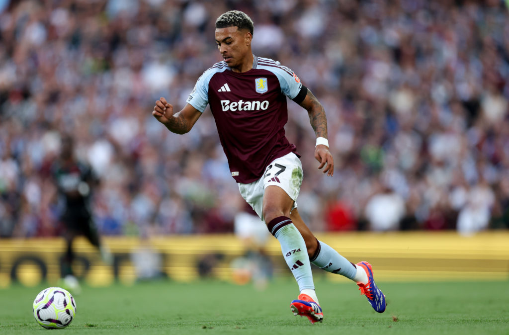 Aston Villa FC v Arsenal FC - Premier League