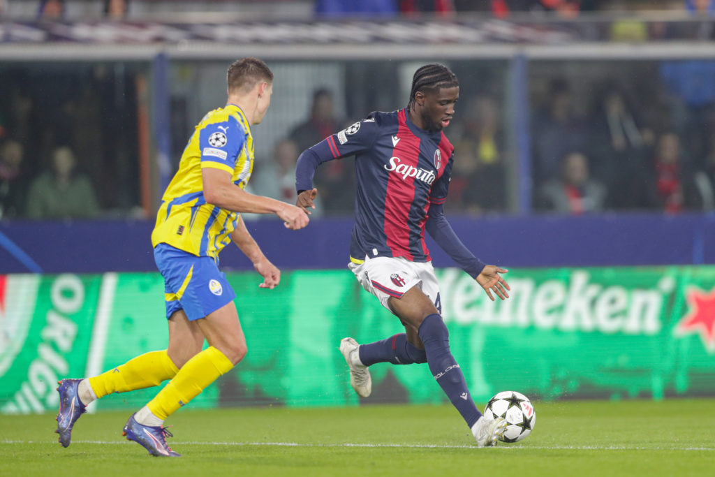 Samuel Iling Junior of FC Bologna (R) seen in action during